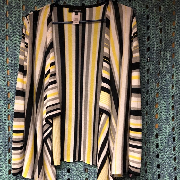 Medium cardigan - Picture 1 of 2